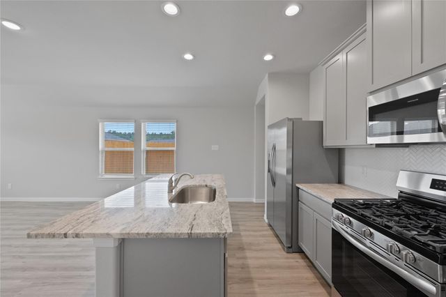 10107 Gold Finch Run, Magnolia, TX 77354