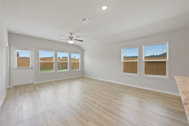 10107 Gold Finch Run, Magnolia, TX 77354