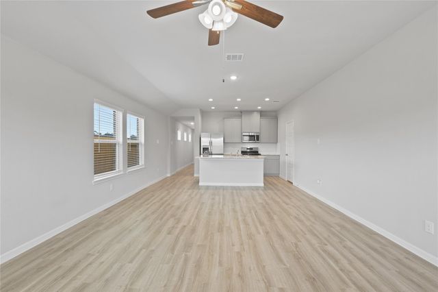 10107 Gold Finch Run, Magnolia, TX 77354