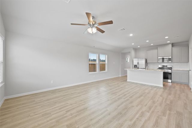 10107 Gold Finch Run, Magnolia, TX 77354