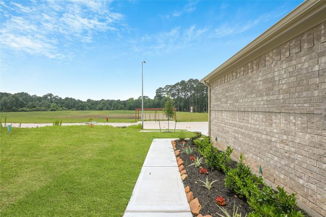 10107 Gold Finch Run, Magnolia, TX 77354