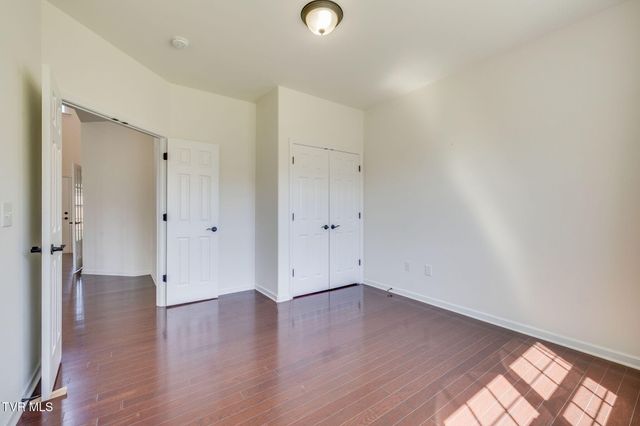 587 Suffolk Road, Johnson City, TN 37615