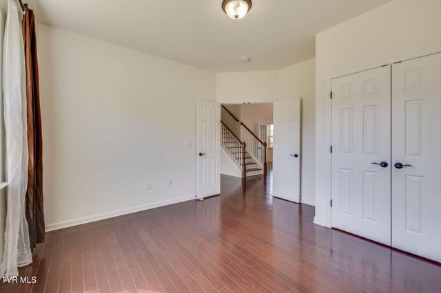 587 Suffolk Road, Johnson City, TN 37615