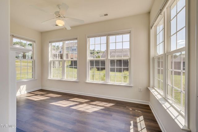 587 Suffolk Road, Johnson City, TN 37615