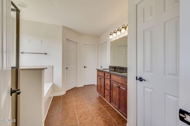 587 Suffolk Road, Johnson City, TN 37615