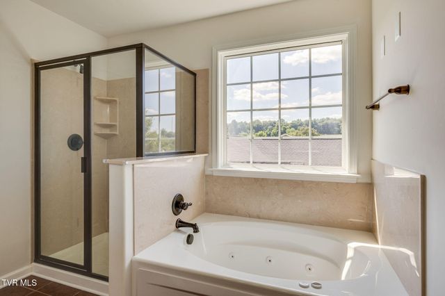 587 Suffolk Road, Johnson City, TN 37615