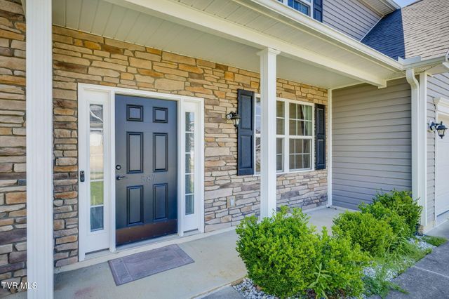 587 Suffolk Road, Johnson City, TN 37615