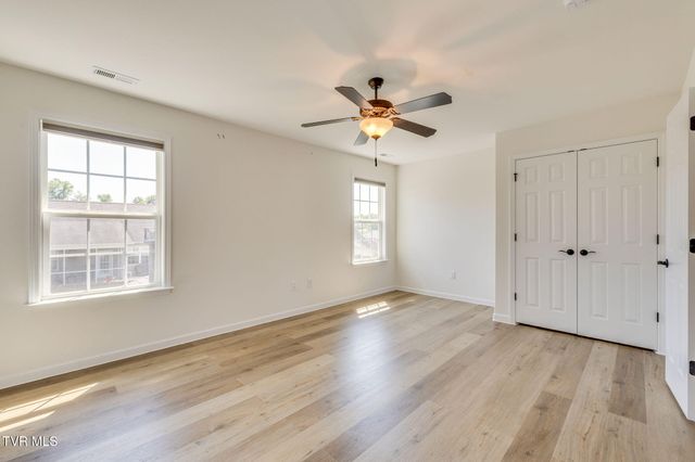 587 Suffolk Road, Johnson City, TN 37615