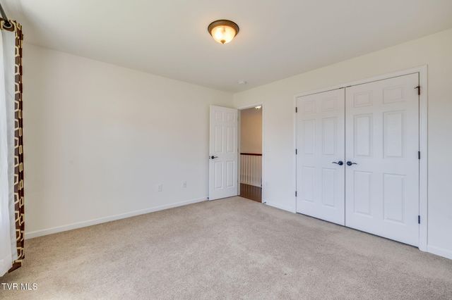 587 Suffolk Road, Johnson City, TN 37615