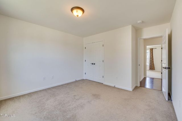 587 Suffolk Road, Johnson City, TN 37615