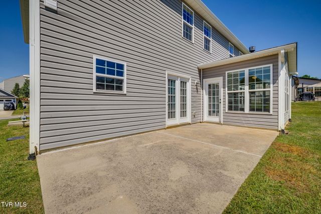 587 Suffolk Road, Johnson City, TN 37615