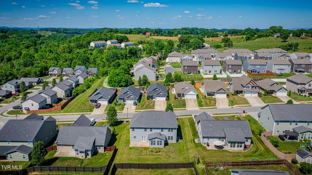587 Suffolk Road, Johnson City, TN 37615