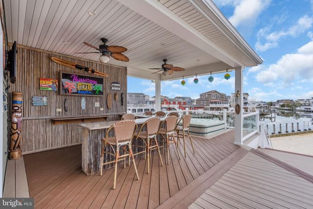 82 JERI ANN DR, Manahawkin, NJ 08050