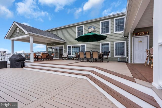 82 JERI ANN DR, Manahawkin, NJ 08050