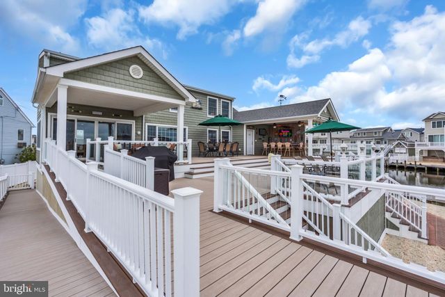 82 JERI ANN DR, Manahawkin, NJ 08050