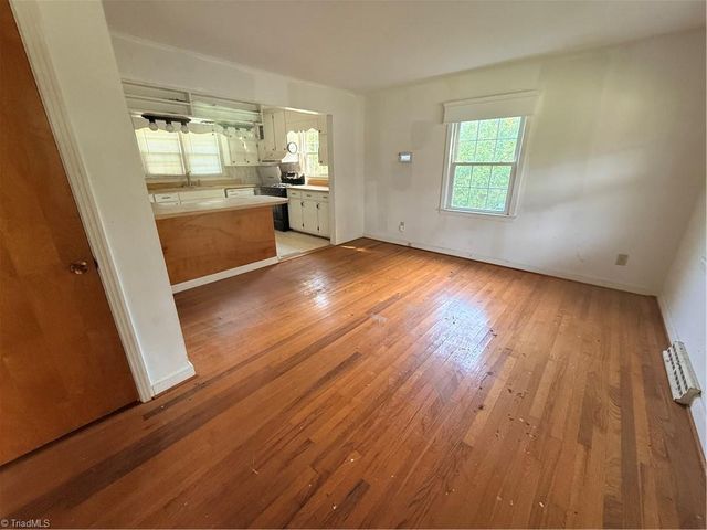 7875 Antioch Church Road, Seagrove, NC 27341