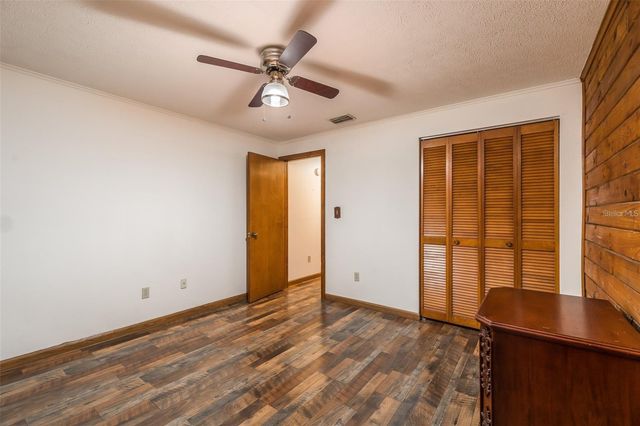 4107 ROBIN WAY, Valrico, FL 33594