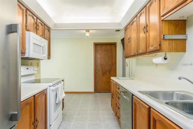 4107 ROBIN WAY, Valrico, FL 33594