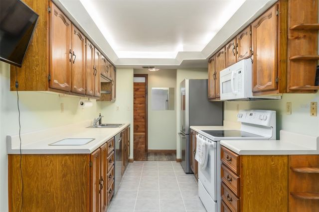 4107 ROBIN WAY, Valrico, FL 33594