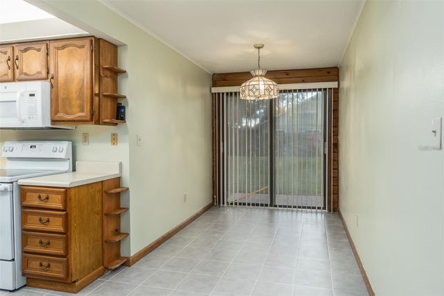 4107 ROBIN WAY, Valrico, FL 33594