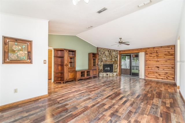 4107 ROBIN WAY, Valrico, FL 33594