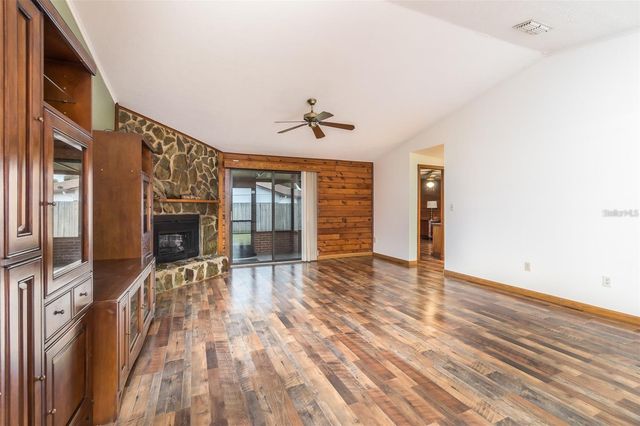 4107 ROBIN WAY, Valrico, FL 33594