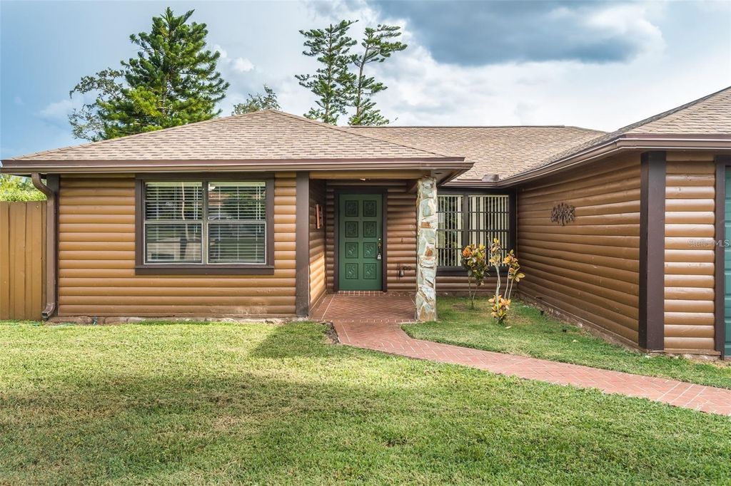 4107 ROBIN WAY, Valrico, FL 33594