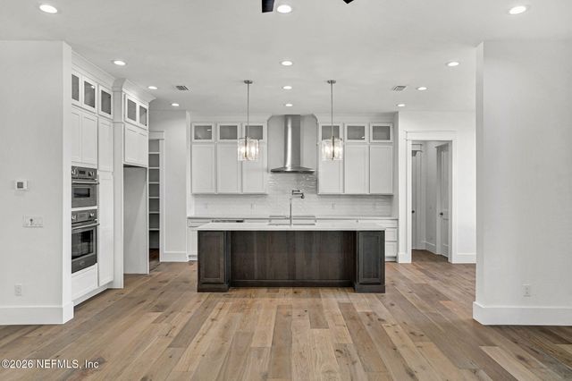 15936 SHARK Road W, Jacksonville, FL 32226