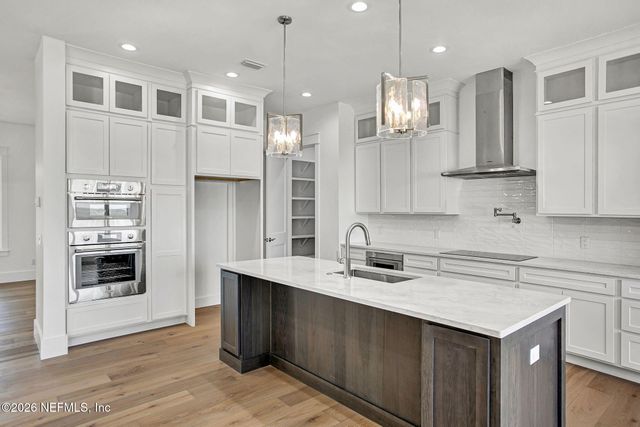 15936 SHARK Road W, Jacksonville, FL 32226