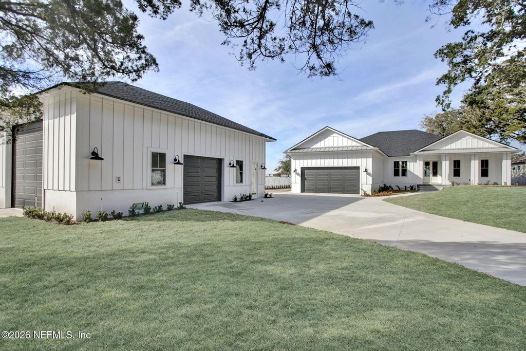 15936 SHARK Road W, Jacksonville, FL 32226