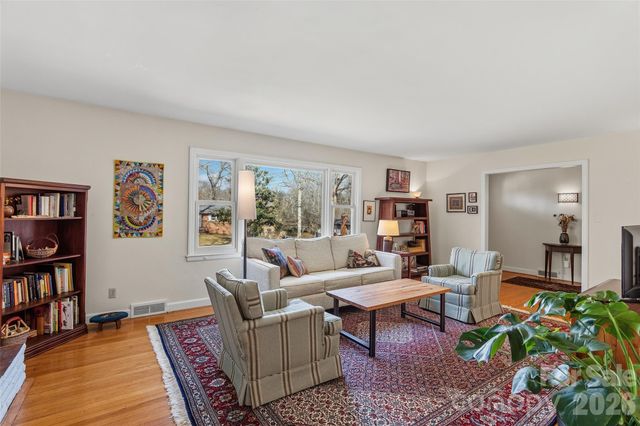 3123 Cheryl Drive, Hendersonville, NC 28792