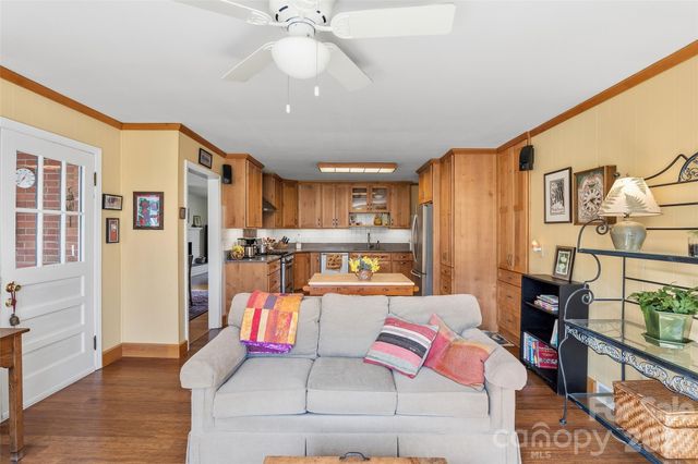 3123 Cheryl Drive, Hendersonville, NC 28792