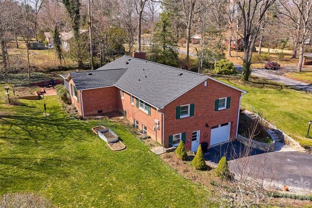 3123 Cheryl Drive, Hendersonville, NC 28792