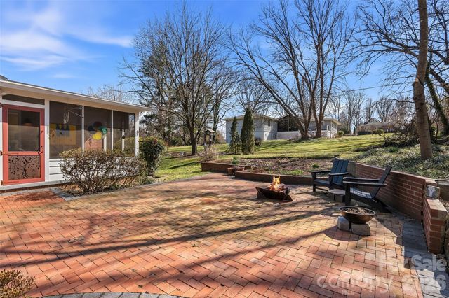 3123 Cheryl Drive, Hendersonville, NC 28792