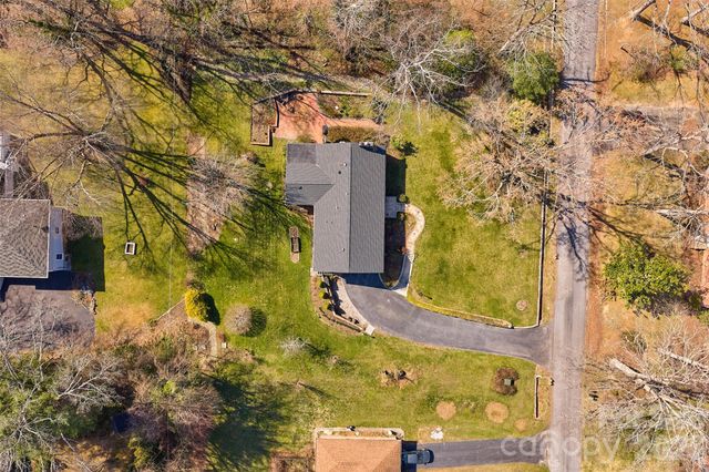 3123 Cheryl Drive, Hendersonville, NC 28792