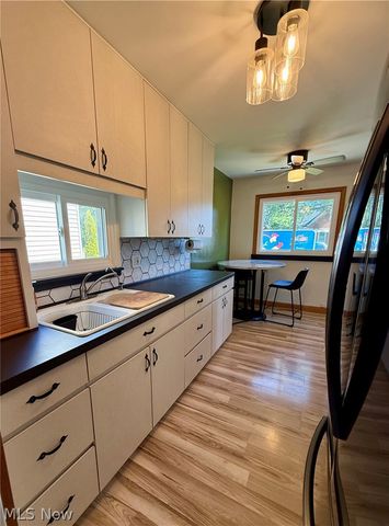 8119 Liberty Avenue, Parma, OH 44129