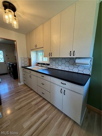 8119 Liberty Avenue, Parma, OH 44129