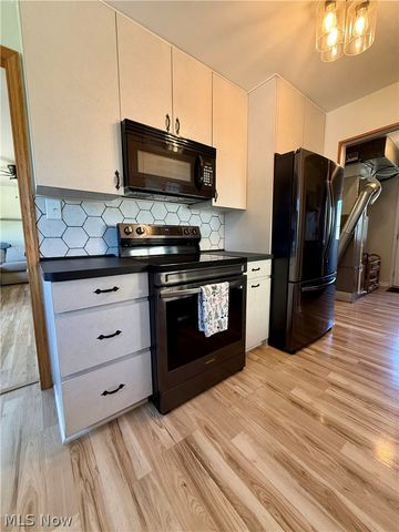 8119 Liberty Avenue, Parma, OH 44129