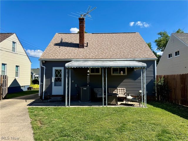 8119 Liberty Avenue, Parma, OH 44129
