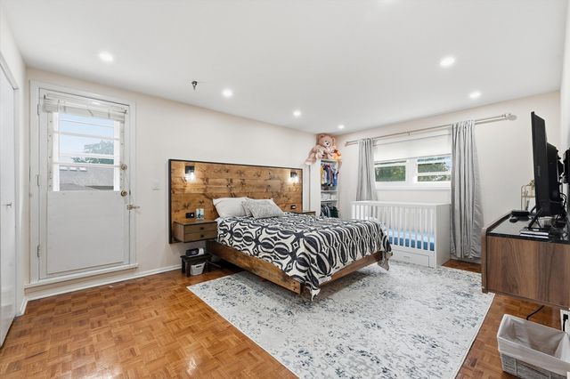 574 W Millers Road, Des Plaines, IL 60016