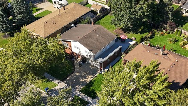 574 W Millers Road, Des Plaines, IL 60016