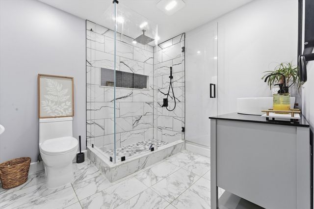 574 W Millers Road, Des Plaines, IL 60016