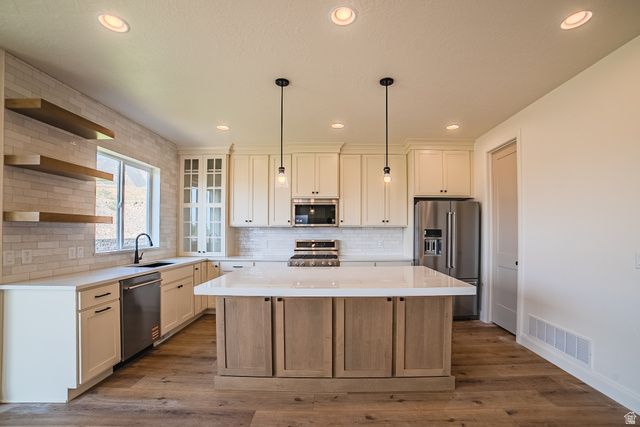 373 W AUTUMN DR, Saratoga Springs, UT 84045