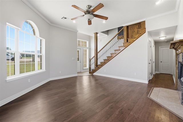 307 SE Camelot Dr, Lawton, OK 73501