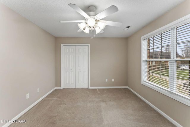 492 Glenshire Lane, Lenoir City, TN 37771