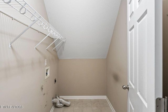 492 Glenshire Lane, Lenoir City, TN 37771