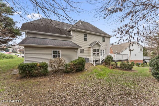 492 Glenshire Lane, Lenoir City, TN 37771