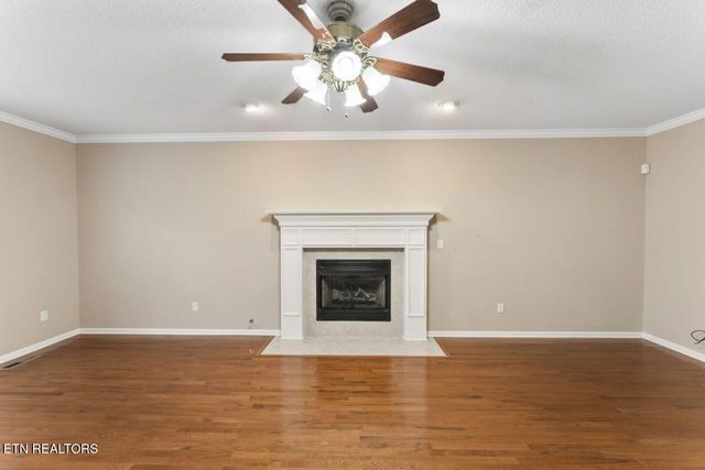 492 Glenshire Lane, Lenoir City, TN 37771