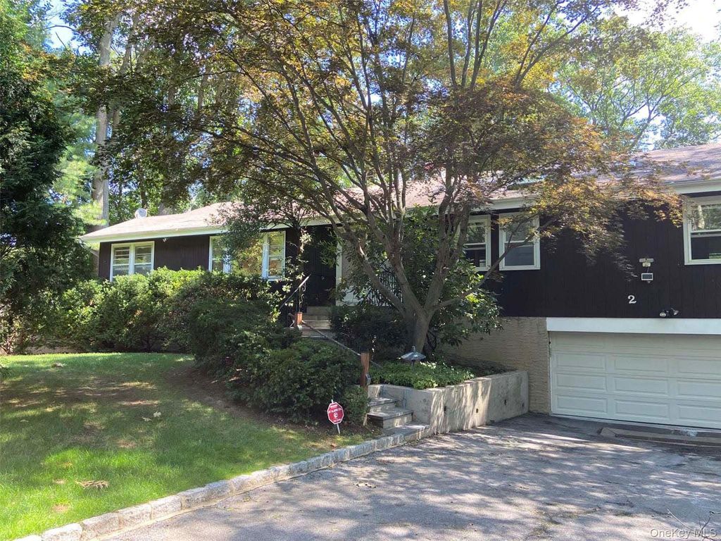 2 Livingston Road, Scarsdale, NY 10583