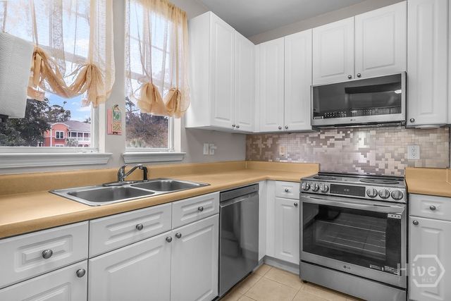 1312 Whitemarsh Way, Savannah, GA 31410